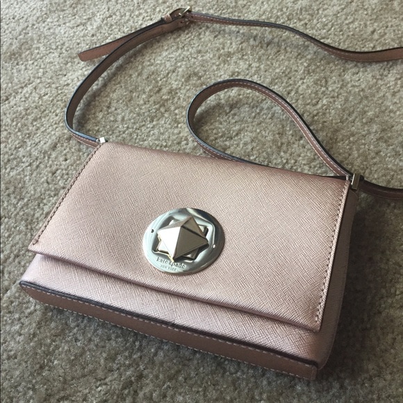 kate spade Handbags - Rose Gold Kate Spade Crossbody Bag